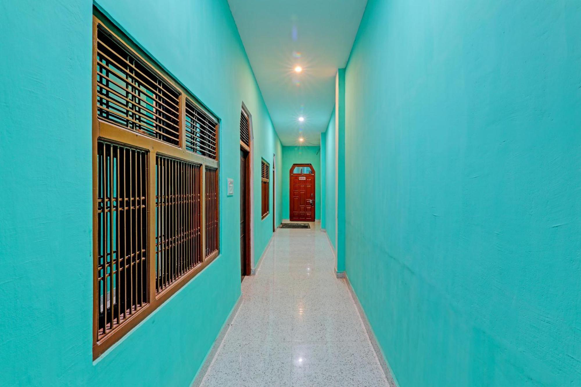 Hotel O Home Om Marriage Hall Ayodhya Exterior foto